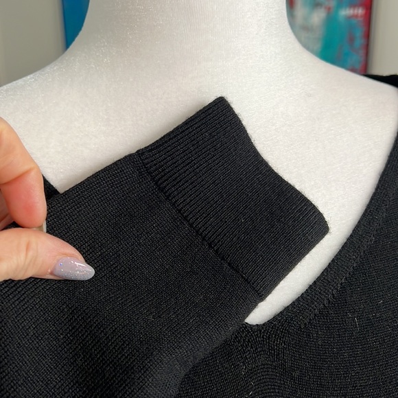 ELEGANT SWEATERDRESS 🖤 - Picture 7 of 9